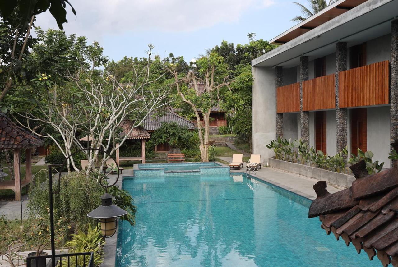 Amata Borobudur Resort Magelang Exterior photo